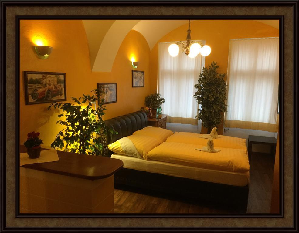 Centrum Tiffany Pension Domazlice Exterior photo